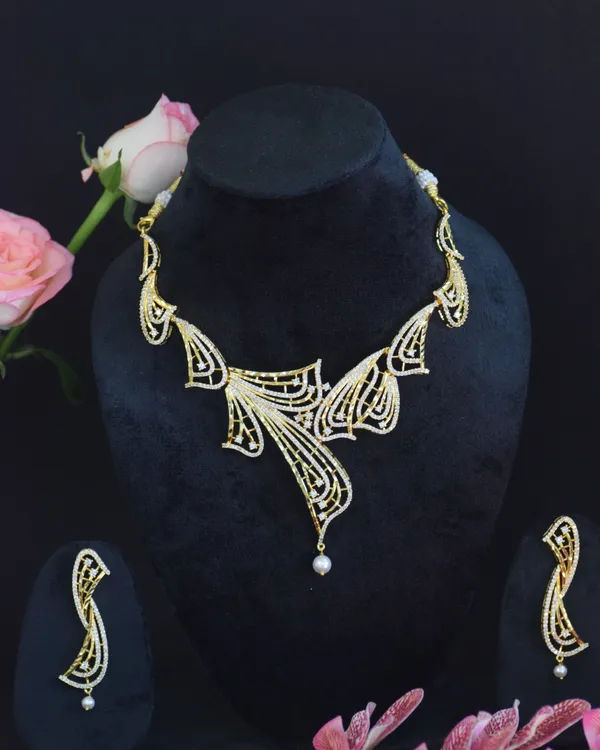 Diamond_Brass_Necklace_Set_For_Women